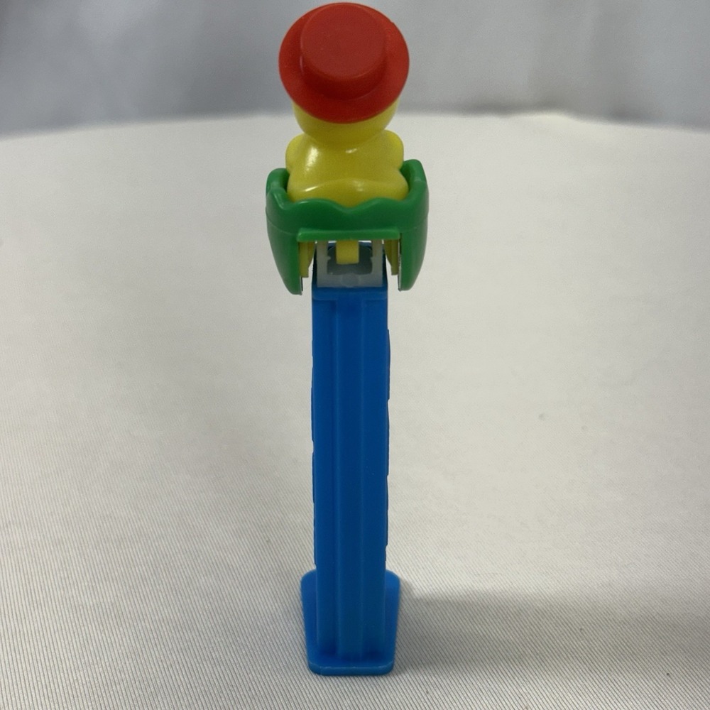 Pez Despenser Chick In Green Egg W/ Red Hat Footed Blue Vintage - Picture 4 of 6